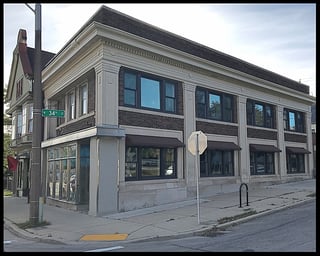 New_Office_3331_W_LISBON_AVE_STRONGBLOCKS_Milwaukee-992984-edited.jpg
